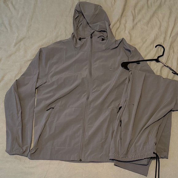 Nike Other - Nike Men's Light Gray Windbreaker Jacket and Pants